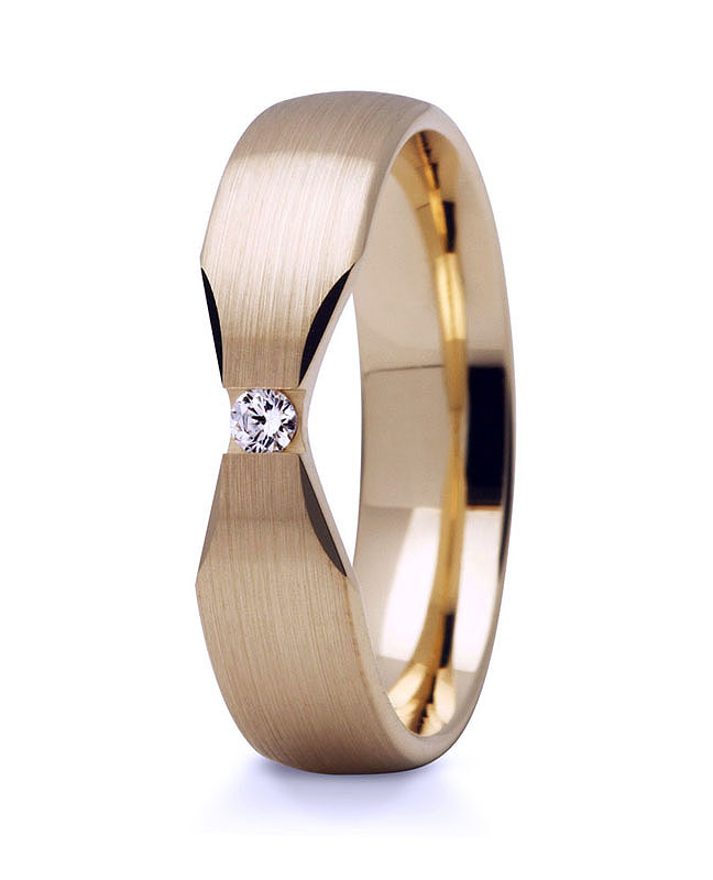 Obrączki z żółtego złota z kamieniem 1