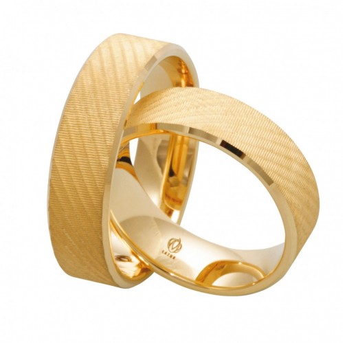 Złote obrączki ślubne z grawerem